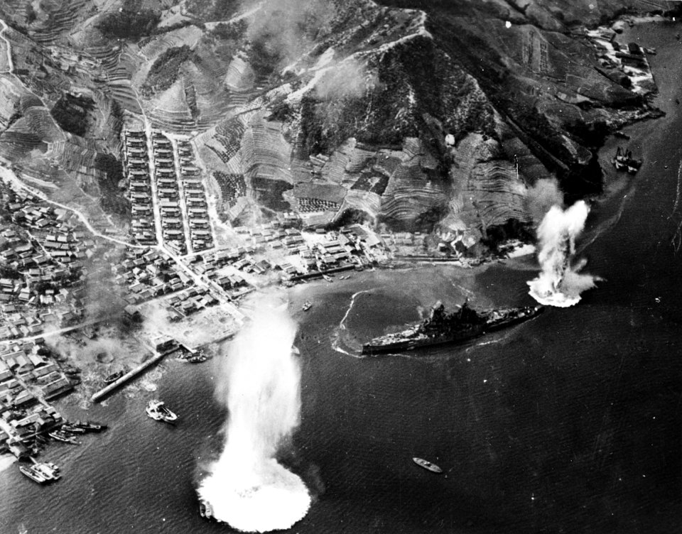 U.S. Navy carrier aircraft attack the Japanese battleship Haruna near Kure, Japan, on 28 July 1945 (80-G-490226)