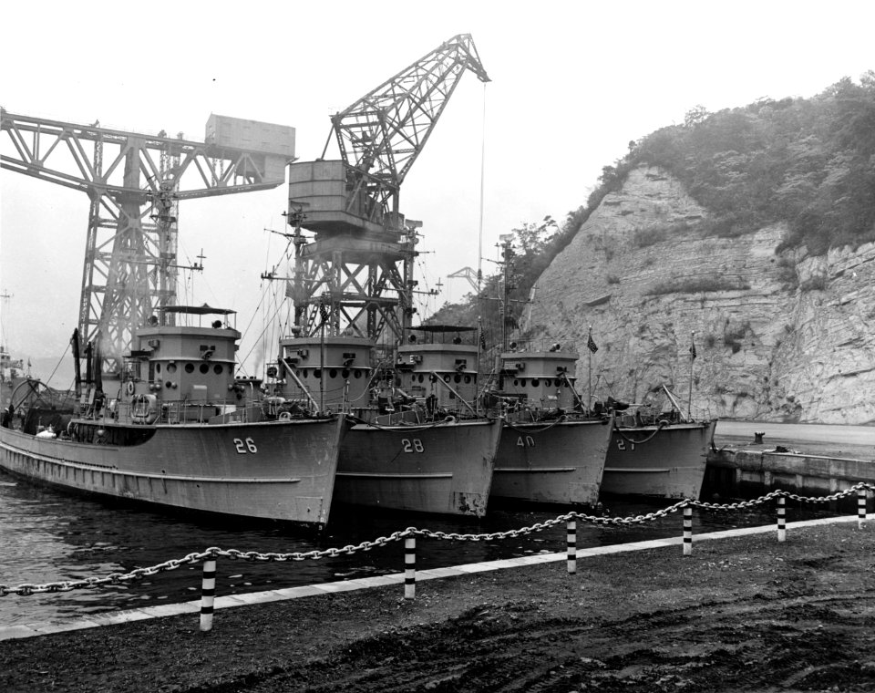 U.S. Navy minesweepers tied up at Yokosuka, Japan, on 30 November 1950