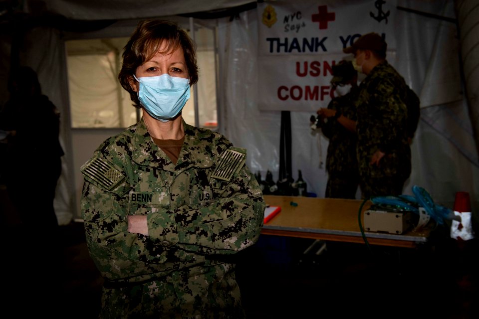 U.S. Navy Lt. j.g. Stephanie Benn (49769964598)
