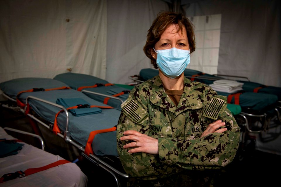 U.S. Navy Lt. j.g. Stephanie Benn (49770822077)