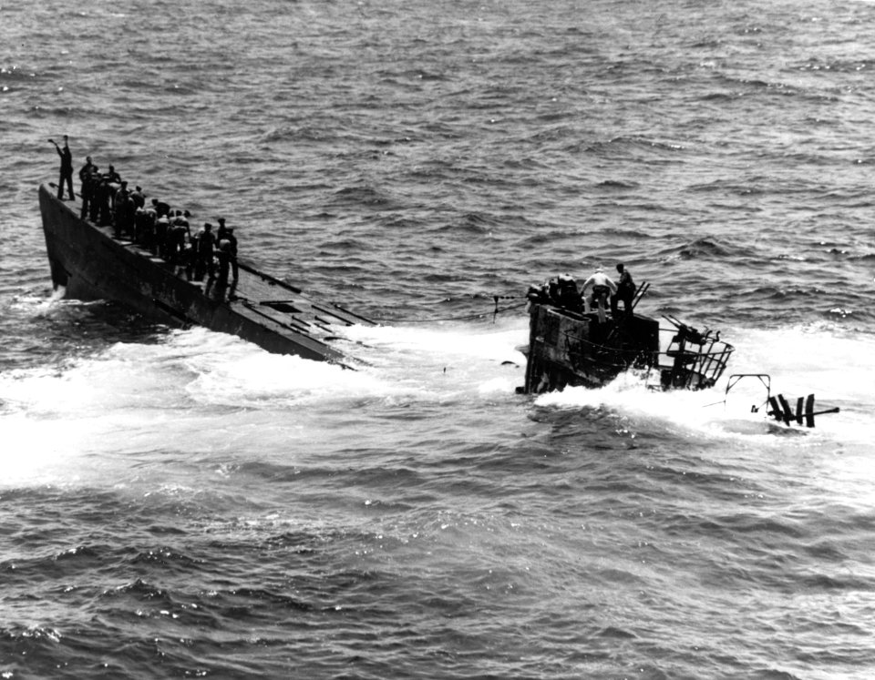 U.S. Navy salvage crew working to save the captured German submarine U-505, 4 June 1944 (80-G-324313)