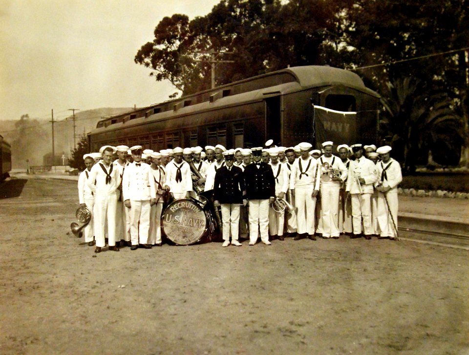 U.S. Navy Recruiting Band and railcar, Santa Barbara, California, June 4-5, 1919 (27452764890)