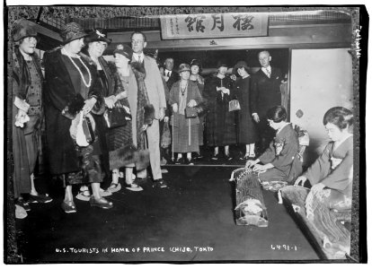 U.S. tourists in home of Prince Ichijo, Tokyo LCCN2014719009