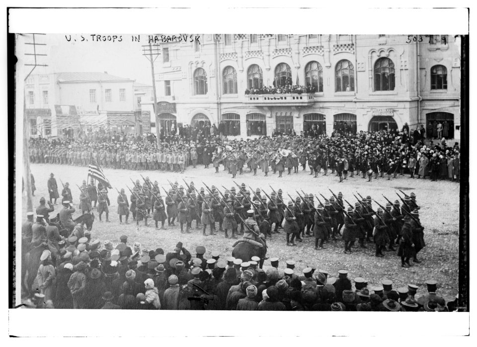 U.S. troops in Habarovsk (i.e. Khabarovsk) LCCN2014709644