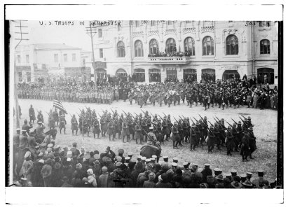 U.S. troops in Habarovsk (i.e. Khabarovsk) LCCN2014709644