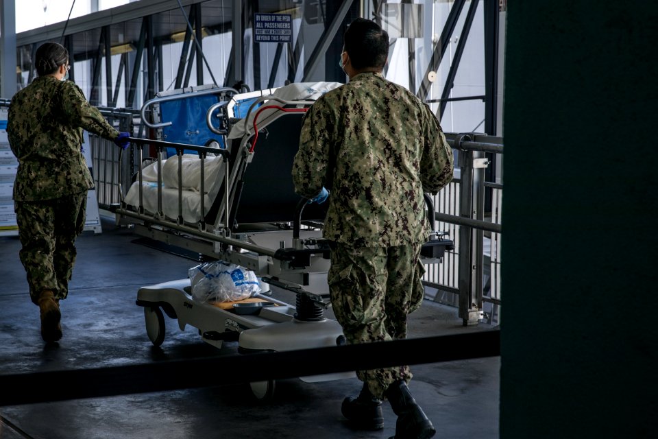 U.S. Sailors support USNS Mercy (T-AH 19) COVID-19 Response (49754591967)