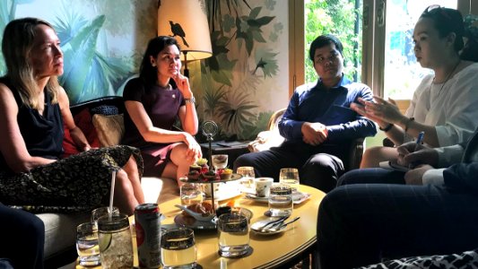 U.S. State Department Assistant Secretary of State Michelle Giuda meets with Young Southeast Asian Leaders Initiative (YSEALI) leaders in Vietnam 2