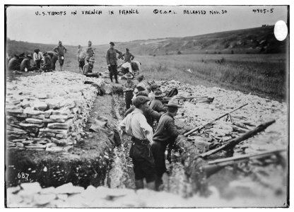 U.S. troops in trench in France LCCN2014705883