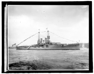 U.S.S. Florida, Broadside at Anchor, Navy Yard, N.Y., Oct. 3, 1911 LCCN2016852844