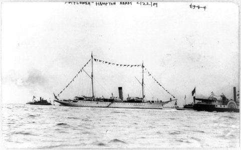 U.S.S. Mayflower at Hampton Beach, Virginia LCCN96512074