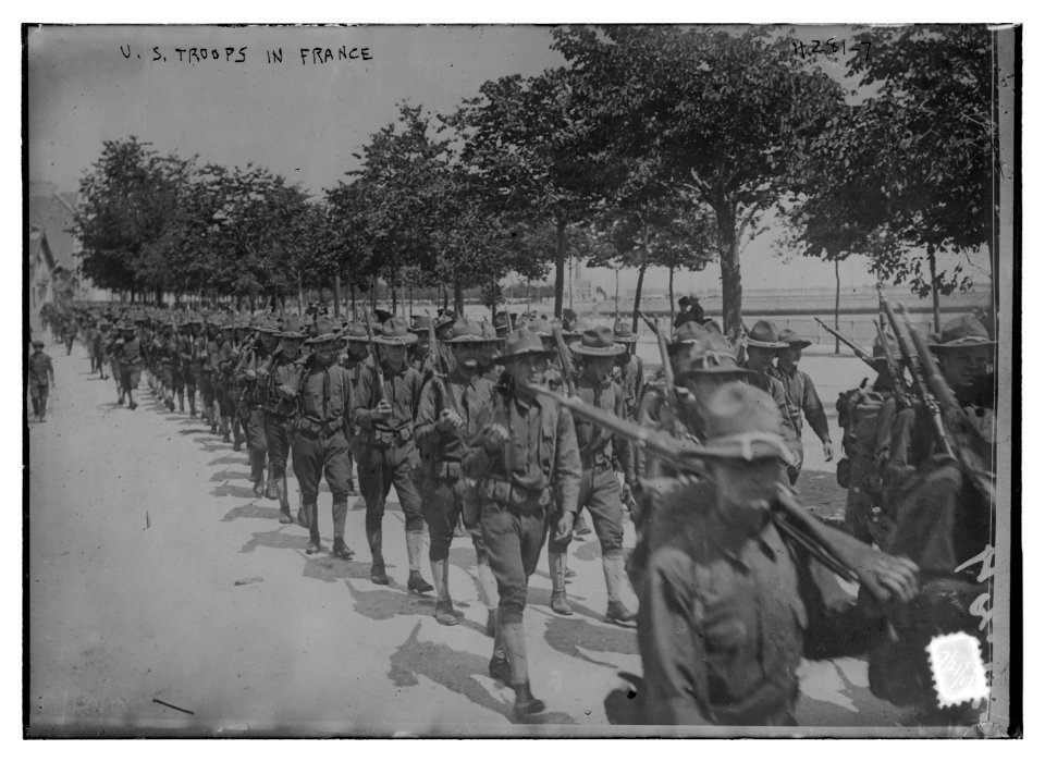 U.S. troops in France LCCN2014705152