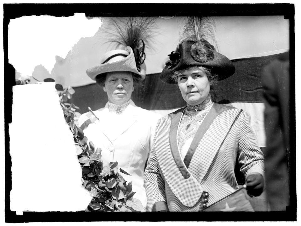 U.S.S. TEXAS COLQUITT, MRS. O.B., WIFE OF GOVERNOR OF TEXAS, WITH MRS. B. T. BONNER LCCN2016863640