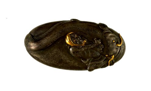Uchikoshi Hirotoshi - Kashira with a Namazu (Earthquake Fish) - Walters 51914