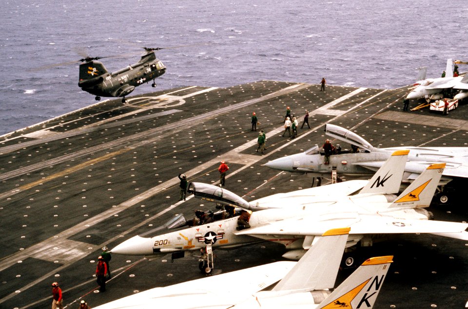 UH-46D landing on USS Constellation (CV-64) 1984
