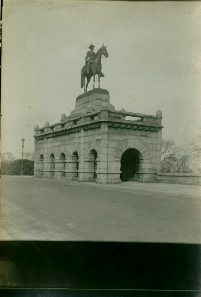 Ulysses S. Grant Memorial, Lincoln Park, Chicago, early 20th century (NBY 790)