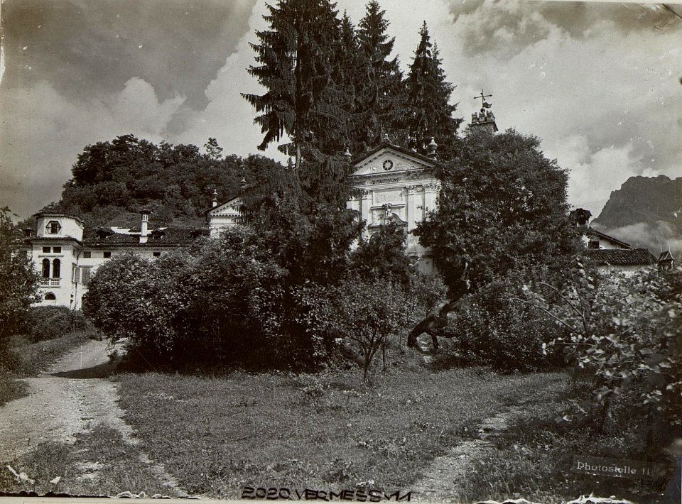 Umin nördlich Feltre. Schloss mit Schlosskapelle. (BildID 15643793)