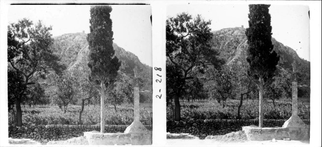 Una creu al camí del cementiri d'Alcúdia