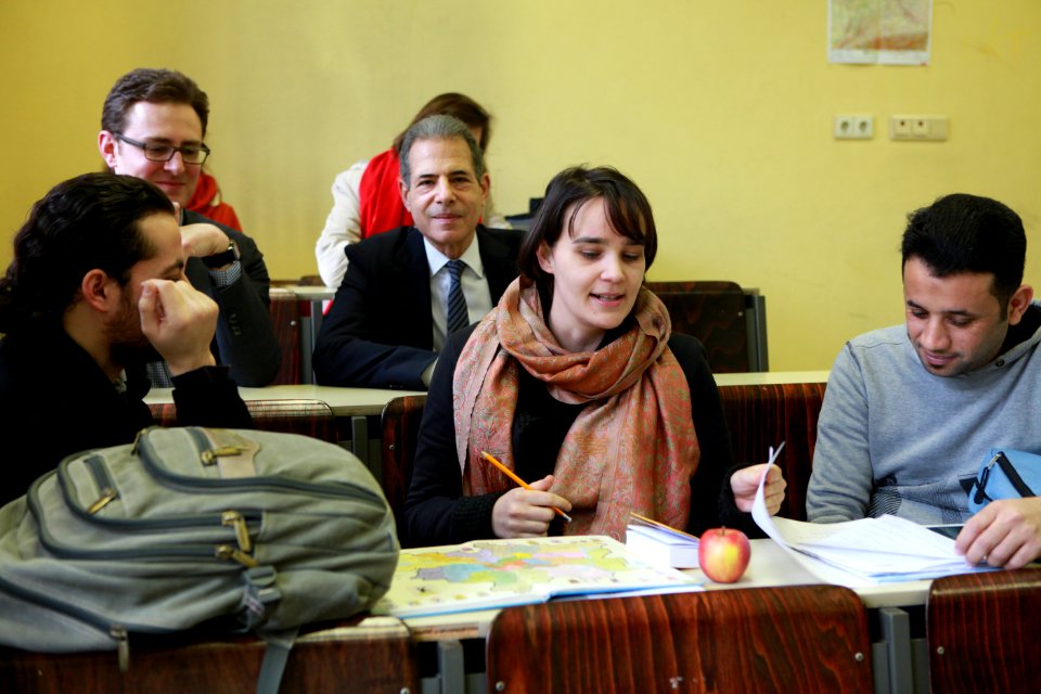 Under Secretary of State Richard Stengel Visits the Embassy in Berlin IMG 7874 - group work - apple (24187042583)