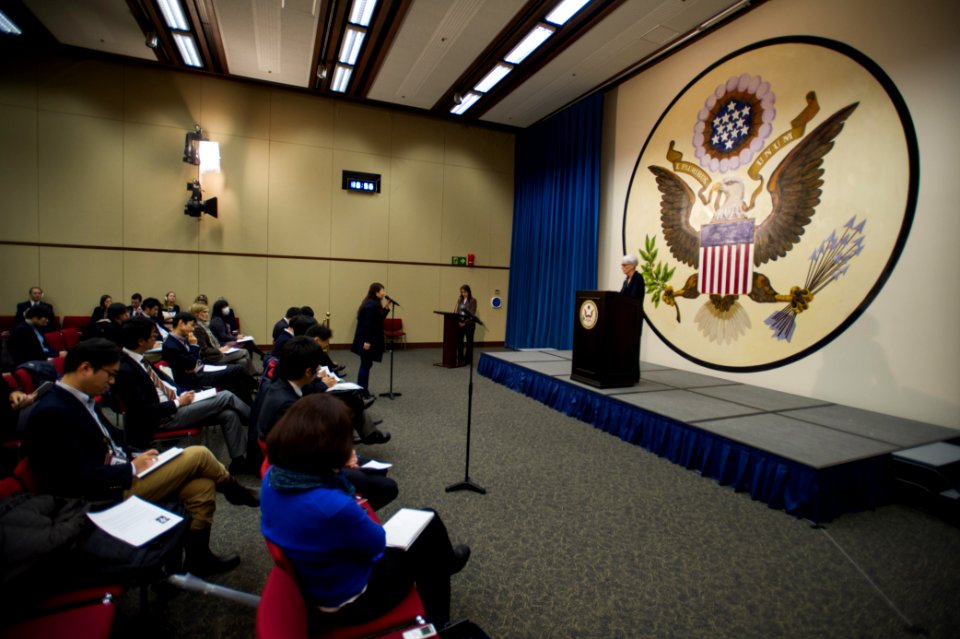 Under Secretary Sherman Addresses the Media in Tokyo - Flickr - East Asia and Pacific Media Hub