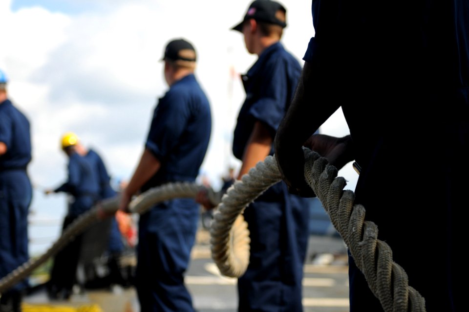 Underwood participates in Operation Martillo 121026-N-NL541-100