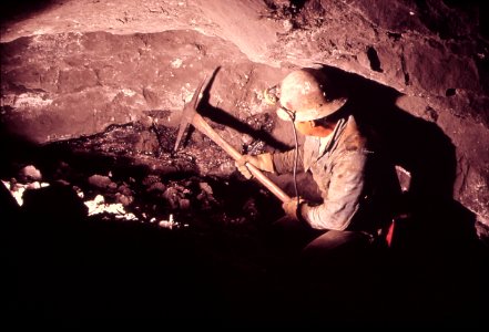Underground uranium mining photo
