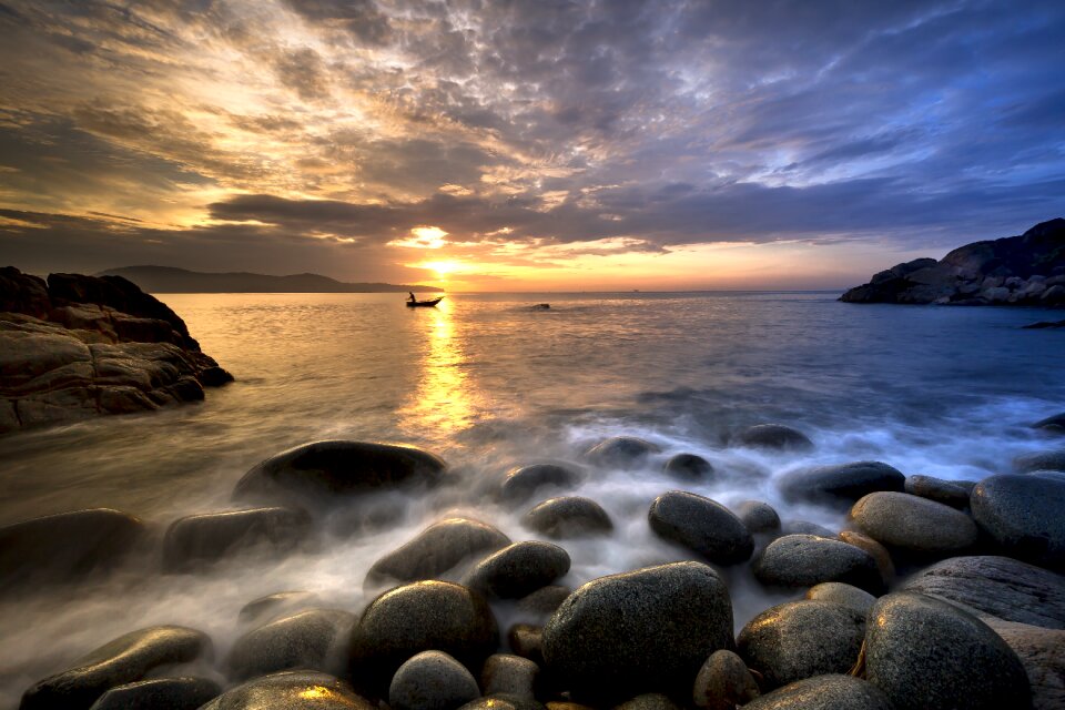Rock the sea background