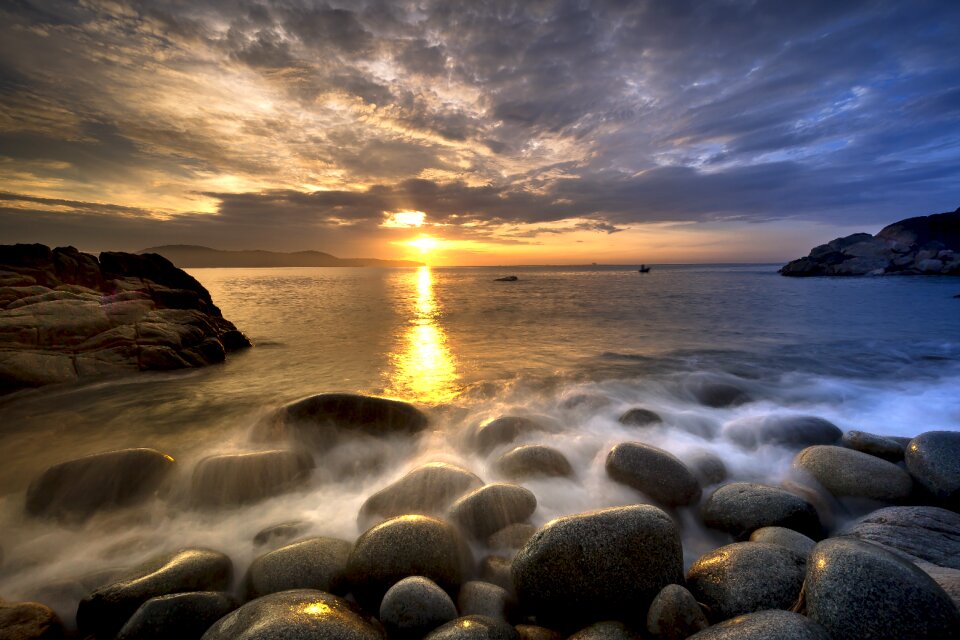Rock the sea background