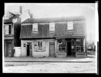 Unidentified buildings- Jackson Office and no. 325 LCCN2016824059