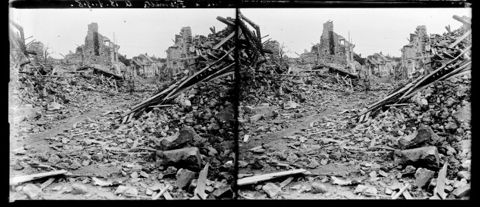 Une rue de Fismettes le 18-9-18. - Fonds Berthelé - 49Fi1106