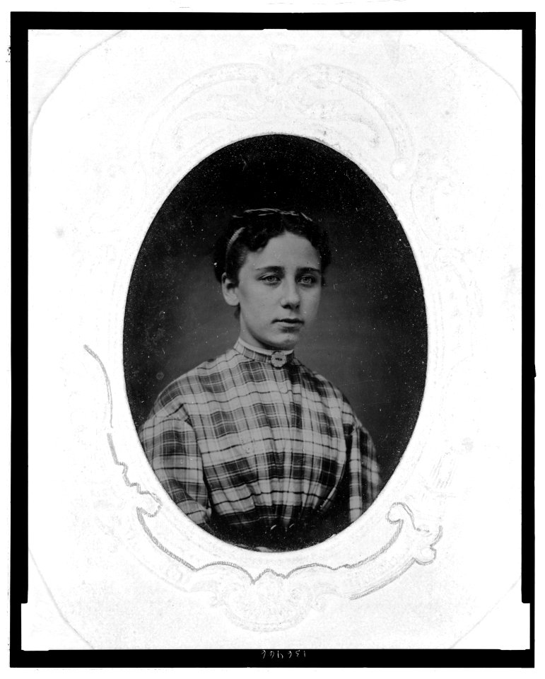 Unidentified girl in plaid blouse LCCN2006688343
