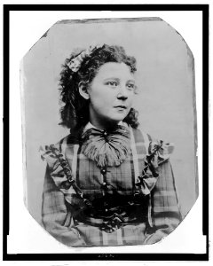 Unidentified girl in a plaid dress LCCN2006688341