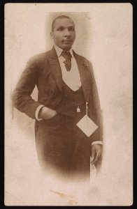 Unidentified man, three-quarter-length portrait, hand in pocket, facing right LCCN2015650001