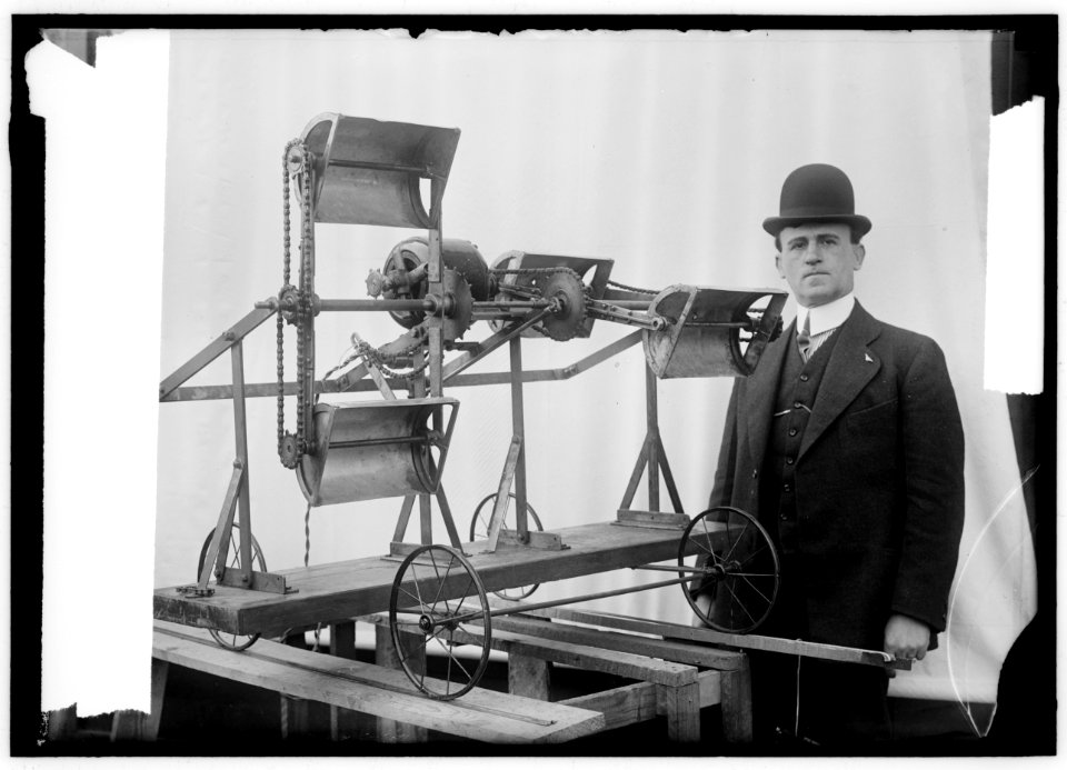 UNIDENTIFIED MACHINE MODEL LOC hec.08196