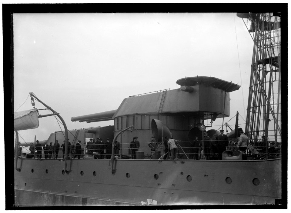 UNIDENTIFIED SHIP LOC hec.06593