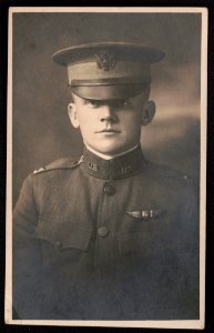 Unidentified pilot of the Army Air Service in uniform with Dallas wings LCCN2018645977