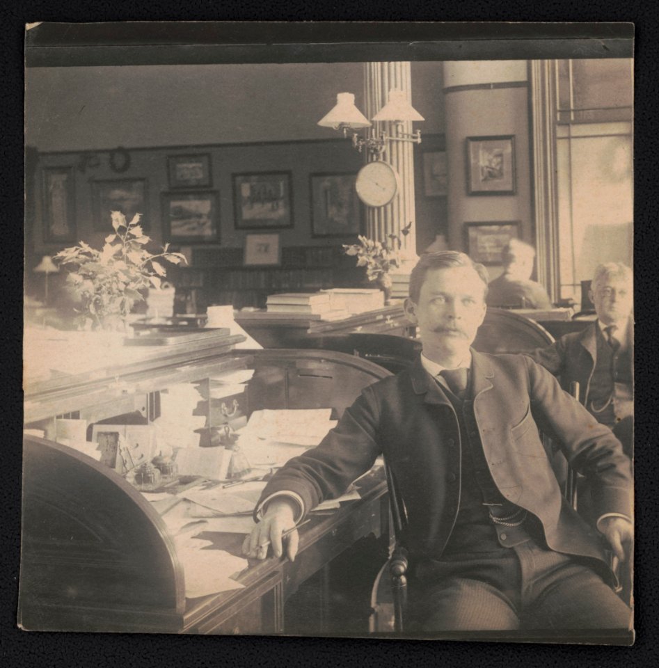 Unidentified men at Century Magazine office, New York City LCCN2018645936