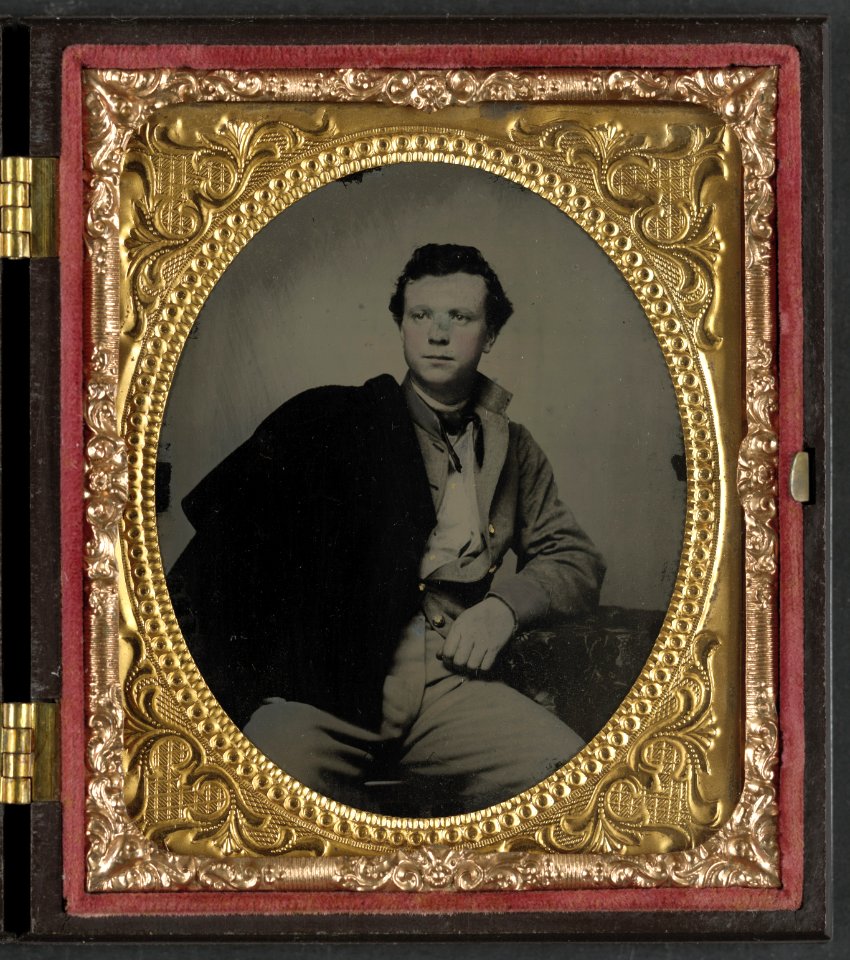 Unidentified soldier in Richmond Howitzers uniform LCCN2012648996