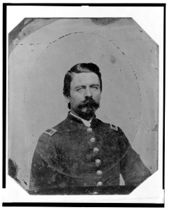 Unidentified Union officer, half-length portrait, facing front LCCN2003679633