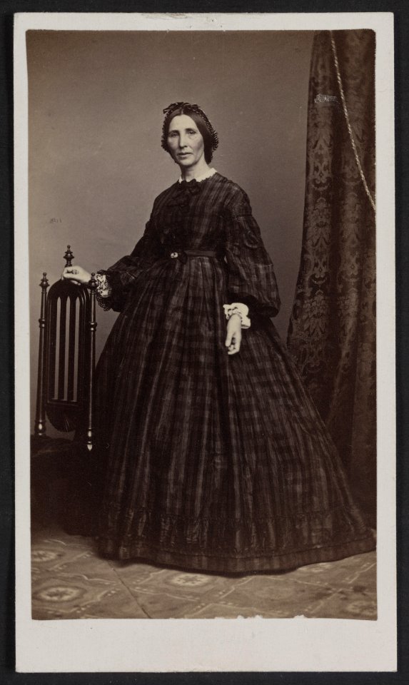 Unidentified woman, possibly a nurse, during the Civil War LCCN2012646195