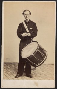 Unidentified soldier in Union uniform with drum) - Photographed by Thomas Smith, 142 and 144 North Ninth Street, Philadelphia LCCN2013648219
