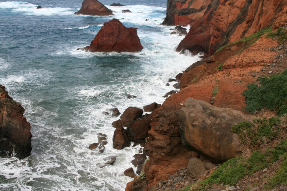 Landscape the stones the waves
