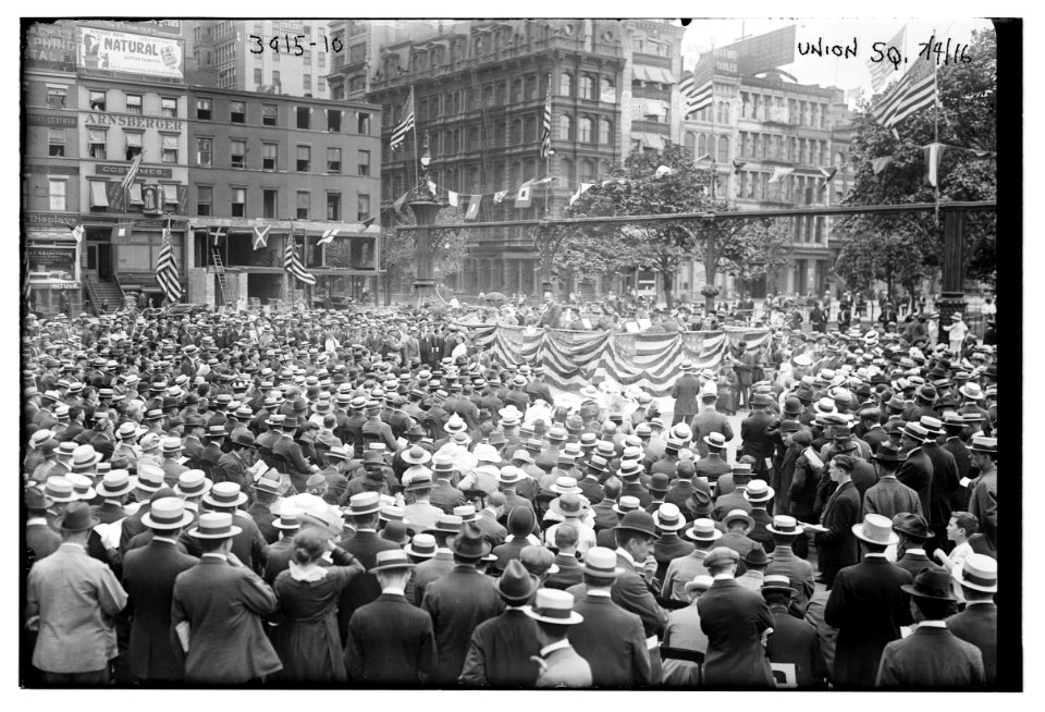 Union Sq. LCCN2014702188