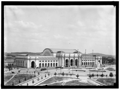 UNION STATION LCCN2016865973