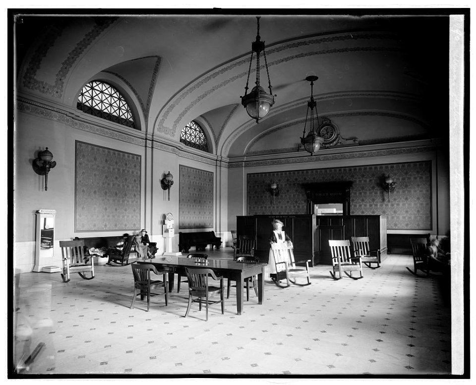 Union Station, (Washington, D.C.), ladies waiting room LCCN2016824065