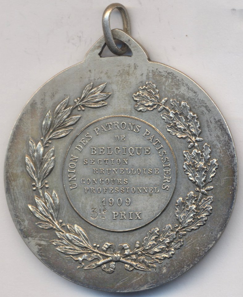 Union des Patrons Patissiers de Belgique Section Bruxelloise Concours Professionnel 1909 3e Prix, medal by Jacques Marin (1877-1950), Belgium, 1909, Coins and Medals Department of the Royal Library of Belgium, 2M130 - 1 (verso)