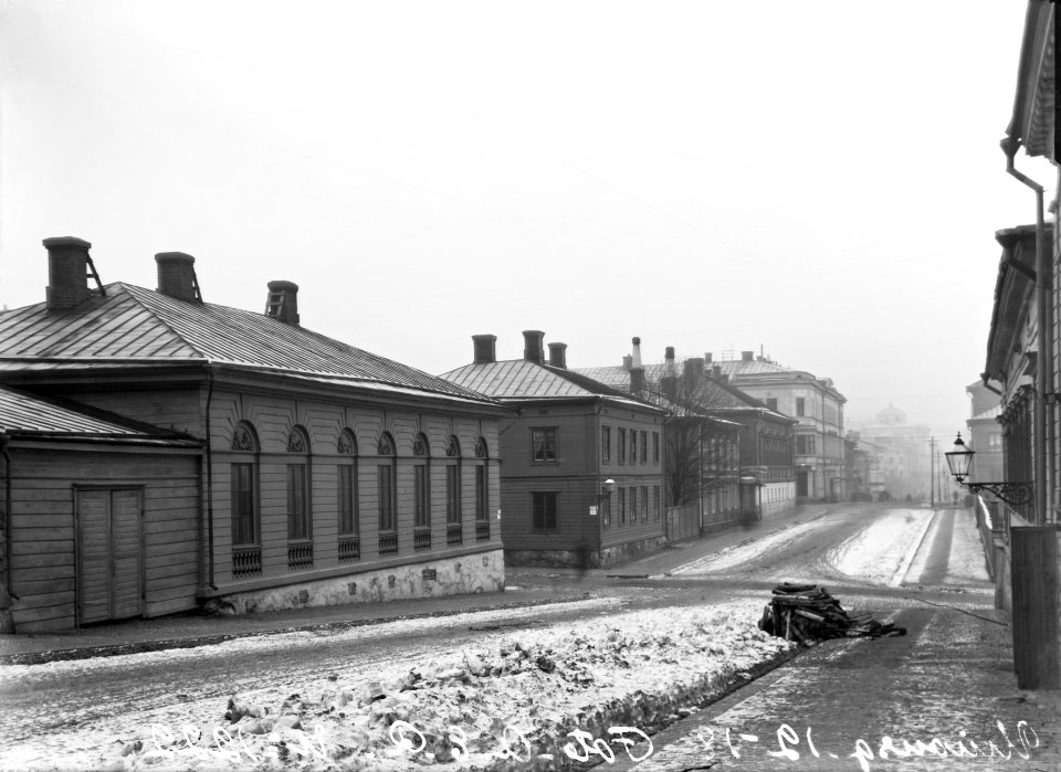 Unioninkatu 12 (- Eteläinen Makasiinikatu 4), 14 (- Et. Makasiinikatu 3), 16, 18 - N1222 (hkm.HKMS000005-km0000mhsf)