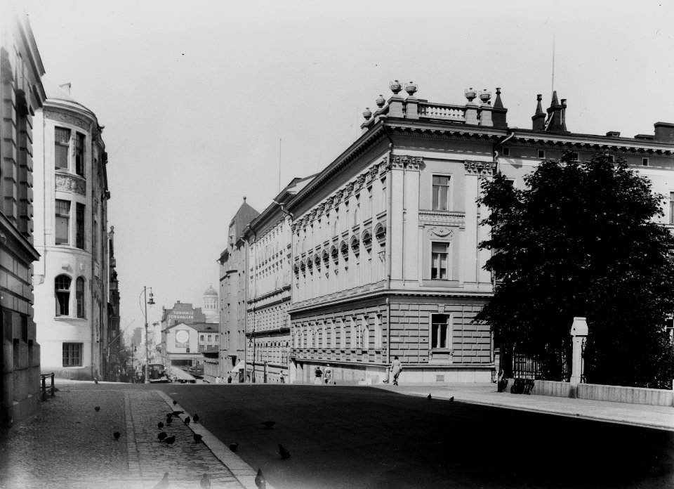 Unioninkatu 3, 5, 7, Unioninkatu 4 - N3836 (hkm.HKMS000005-km0037h0)