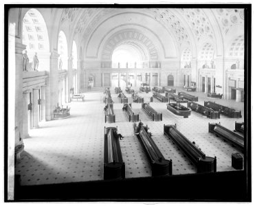 Union Station, (Washington, D.C.), waiting room LCCN2016824063