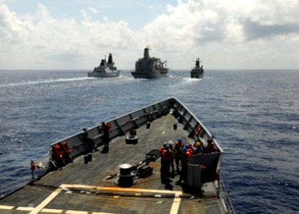 UNITAS Atlantic 53-2012 120925-N-NL541-117