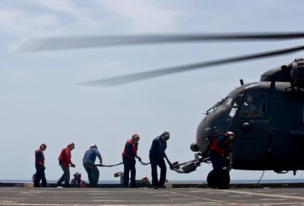 United States-United Kingdom Minecountermeasures Exercise II 130417-N-GG400-108